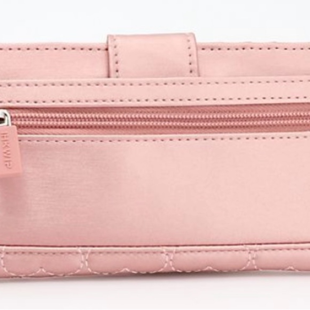 IHKWIP Women’s RFID Heart Quilted Wallet NWT!! - Picture 11 of 13